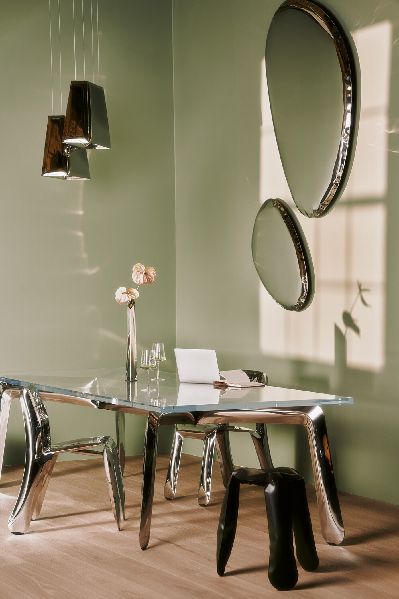 chippensteeltable_taflao_chippensteel_plopp_Zieta_WH_Photo_Mateusz_Żurowski_Light_Grzegorz_Kurzejamski_Production_RiverCrew9-min___large_1400_2101