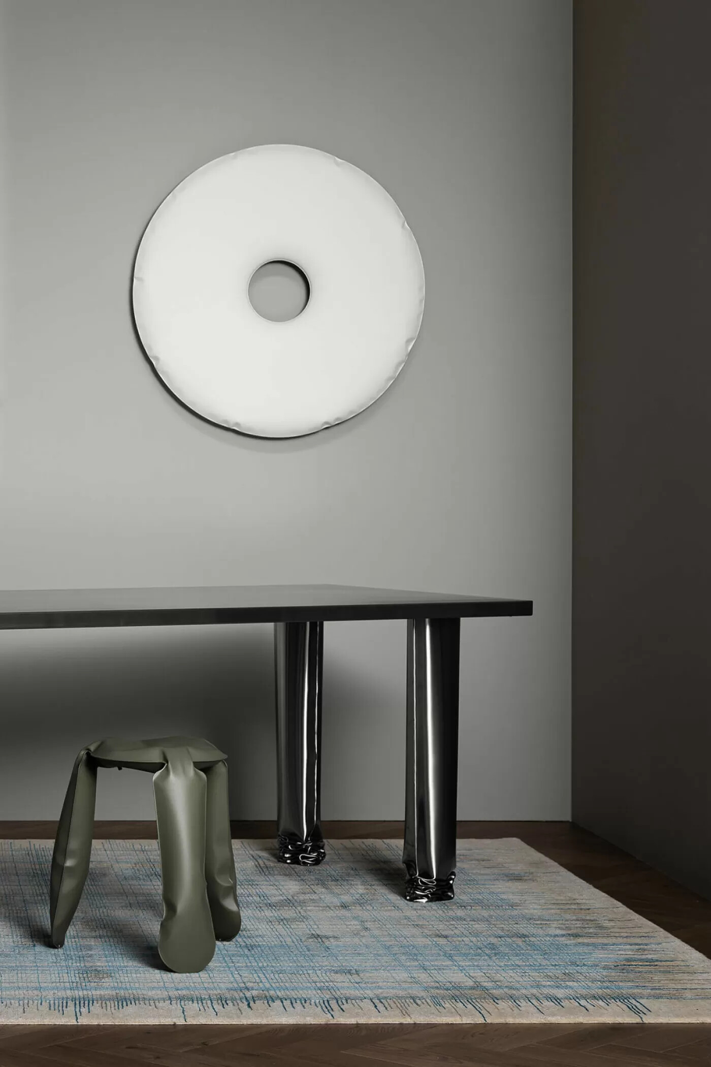photo: Weronika Trojanowska zieta crash table in interior