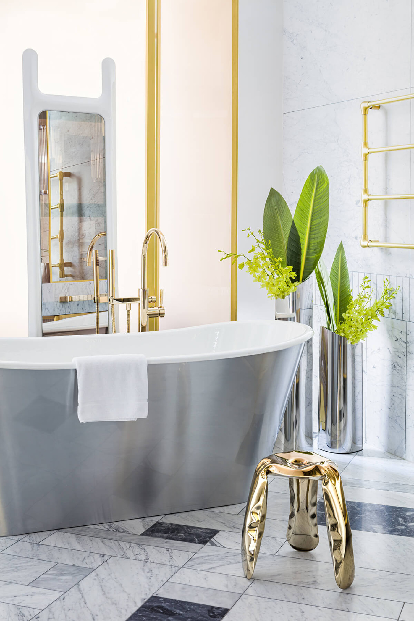 Zieta_PAROVA_Vases_L_Inox_Zieta_Collection_10_fot_Ernest_Wińczyk