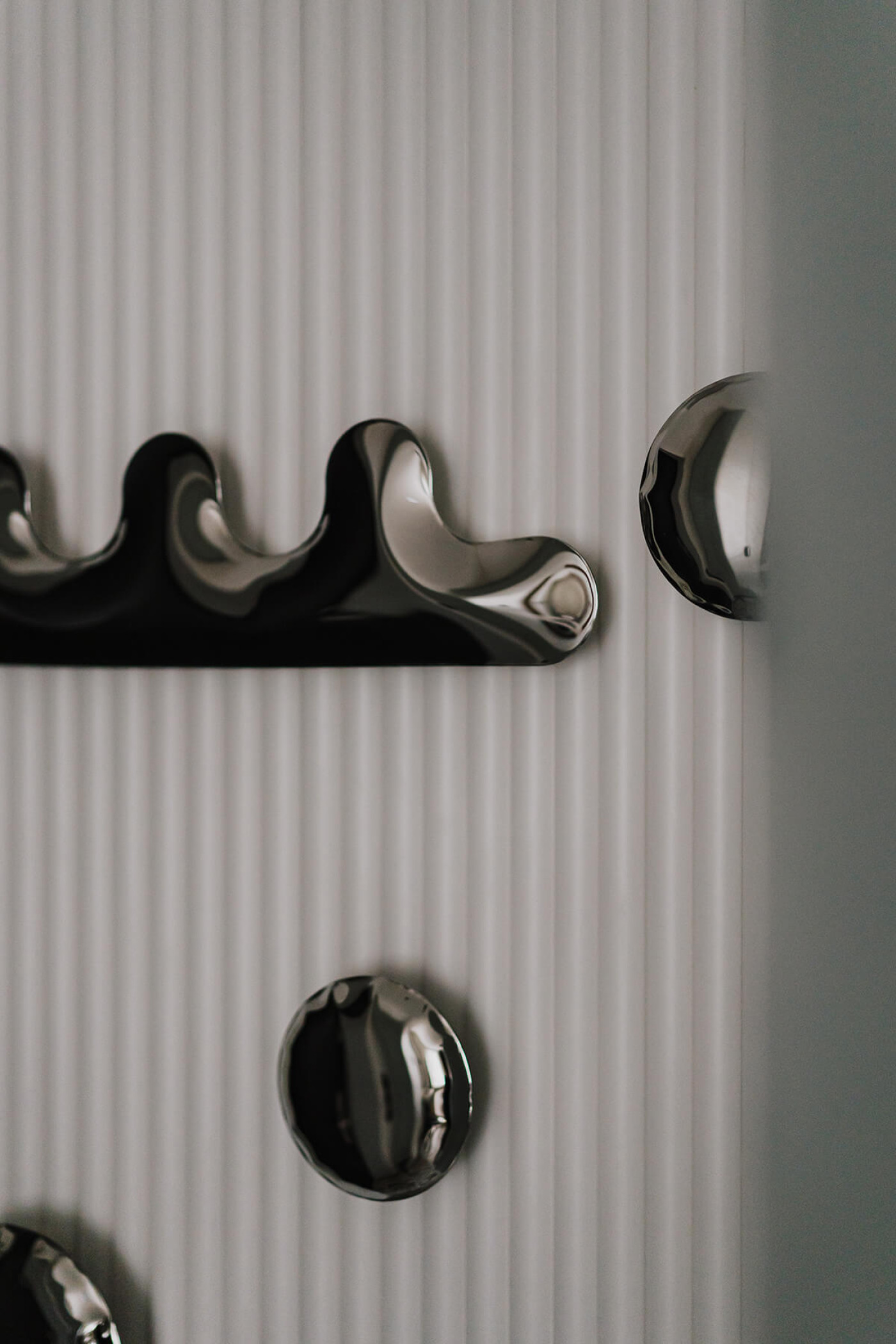 Photo/furniture: zasoby/zielinski_interior. Project: Damian Kozłowski/Katarzyna Fiedorczuk. kamm hanger made of steel